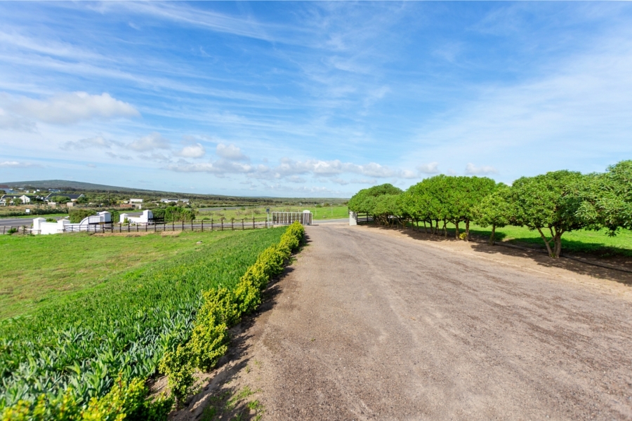 9 Bedroom Property for Sale in Olifantskop Western Cape